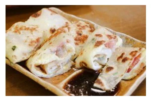 美味易做！溏心起司薯饼的做法（简单步骤，让你轻松做出口感绝佳的薯饼）