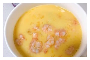美味健康的虾蒸鸡蛋羹（教你轻松做出口感细腻的蒸鸡蛋羹）
