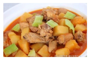 用土豆烧鹅制作美味佳肴（学会土豆烧鹅的烹饪技巧，轻松做出美食大餐）