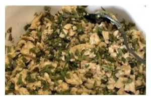 香椿拌豆腐（用家常食材打造营养美食，健康又美味）