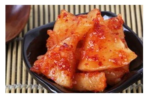 柚香白菜浅渍的制作方法（健康美味的自制腌菜制作指南）