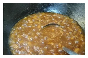 品尝美食不必出门，自己动手做小炒白面饹团（品尝美食不必出门，自己动手做小炒白面饹团）