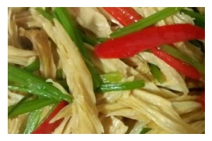 美味易炒虾皮腐竹（自制美食，营养健康，快乐分享）
