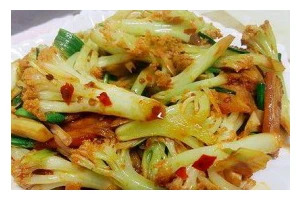 家常美食（咸香松脆，下饭佳品）