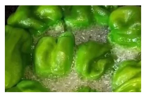 香辣青椒酱的制作方法（辣爆口感，美味无比！）