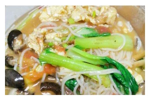 虾仁香菇鸡蛋面的做法（简单易学，营养美味，让你在家也能享受美食）
