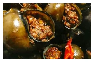 美味做法——田螺塞肉（传统佳肴重出江湖，口感绝佳的田螺塞肉制作方法大公开！）