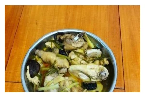 香菇滑蒸鸡的做法（一道简单又美味的家常菜）