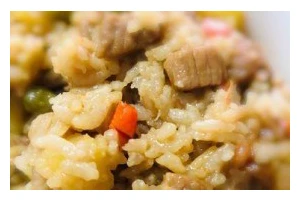 教你做好肉丁酱油焖饭（用心制作享受美食）