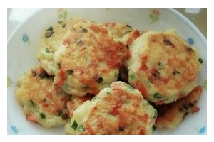 香煎薯餅的做法（如何制作美味可口的薯餅）