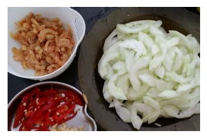 虾米炒合掌瓜，美味的夏日佳肴