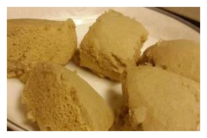 香蕉蛋糕电饭锅版，简单又美味（教你如何用电饭锅制作香蕉蛋糕）