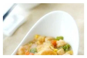 以豆腐为主材，搭配虾仁的小清新汤（以豆腐为主材，搭配虾仁的小清新汤）