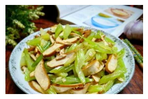 香芹炒豆干，美味又健康（传统菜谱，营养丰富；豆干香脆，芹菜清香；简单易学，轻松入厨）