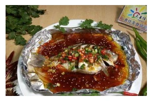 锡纸烤鱼，不一样的美味（让你轻松掌握的锡纸烤鱼做法）