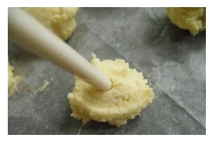 手工制作希腊可球饼干，轻松做出美味佳品（让你的味蕾品尝地中海风情，带你亲身体验制作过程）