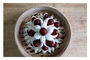 枣花的多种用途（以枣花制作美食、药材、饮品等）