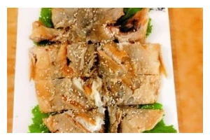 口感鲜美，营养丰富，快手小煎鲈鱼大全（香脆外皮，嫩滑鱼肉，健康美味一网打尽）