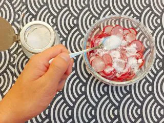 夏日开胃小菜——柠檬橙香萝卜,最后加盐----2份；