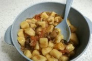 家常美食——素丁丁炒面(做法简单易学,营养丰富美味)