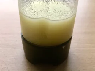 土豆苹果炖饭,榨完汁刻度基本到达200ml，就差不多了，放一旁待用。