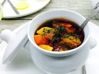 #食二星座# 罐焖牛肉(34图详细步骤),撒上少许欧芹碎