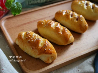 脆皮肠小面包,成品图