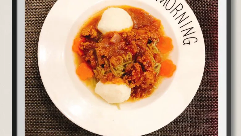 酸甜鱼丸牛肉菠菜拌面