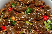 以香菜拌鸭胗的做法(做法简单易学,营养又美味)