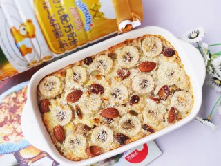 香蕉牛奶烤燕麦,成品。