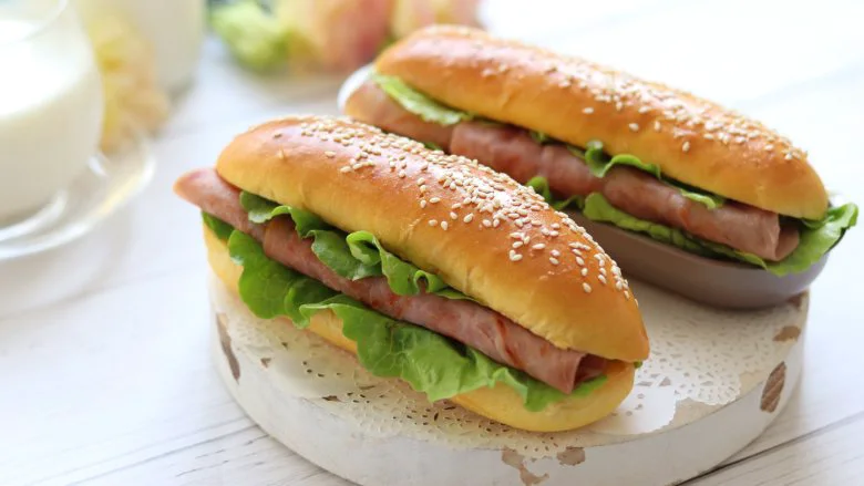 胡萝卜热狗面包,做营养美味早餐