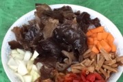 肉夹茄子香菇木耳的美味做法(家庭美食,营养美味,快来尝尝吧!)