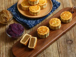 【烘焙配方】经典广式月饼,摆盘即可与小伙伴们分享了