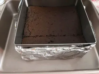 提拉米苏(蛋糕版),再放上一片蛋糕片,同样操作,