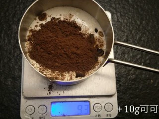 最经典浓郁巧克力奶酪蛋糕,再加入十克可可粉