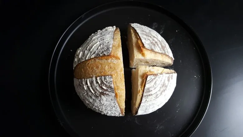 天然酵种割口欧包