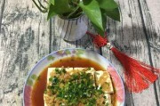 家常美食——肉末榨菜蒸豆腐（一道简单易做又美味可口的家常菜）