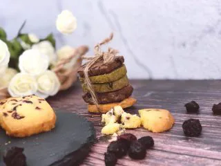 蔓越莓曲奇(原味&可可&抹茶),超香酥,很好吃~~