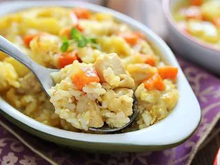 葡国鸡饭：在家复制香浓馥郁的异域美食,取出趁热食用口感最佳。