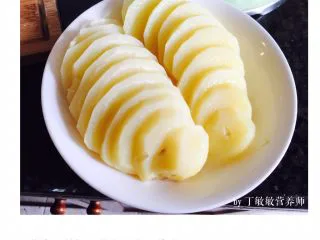 黑胡椒洋葱土豆泥 ,蒸好用一半的量