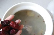 以羊肉萝卜枸杞汤为主的美食天堂(美味又营养的冬季暖胃佳品)