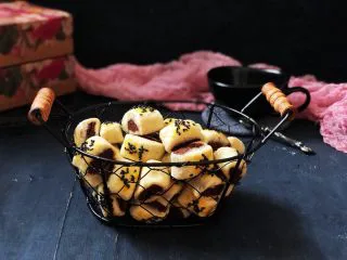 红豆沙小小酥,成品图