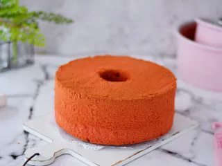 八寸中空红丝绒戚风蛋糕,图二