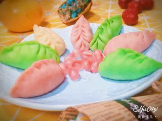 马卡龙色 高颜值汤饺系列@@ 猪肉大葱馅●麦穗饺,绿色，粉色，黄色的麦穗饺子，真好看，颜值超高。看着就稀罕。