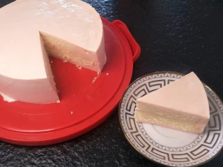 奶油生日蛋糕（无需抹面）,吃的时候热刀切超级顺滑