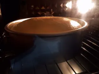 八寸戚风蛋糕,烘烤20分钟时的蛋糕