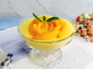 芒果香蕉奶昔,成品图