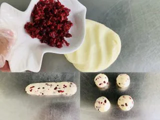 Q弹麻糬面包,取一份面挤加入蔓越莓干，耐心揉搓均匀，平均分成四份，双手对搓揉圆，大概30克左右一个。