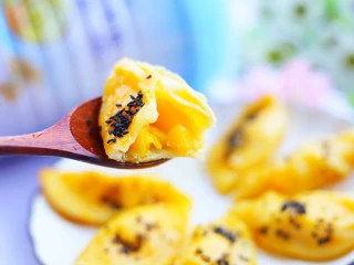 网红蛋挞皮芒果酥,来一口~