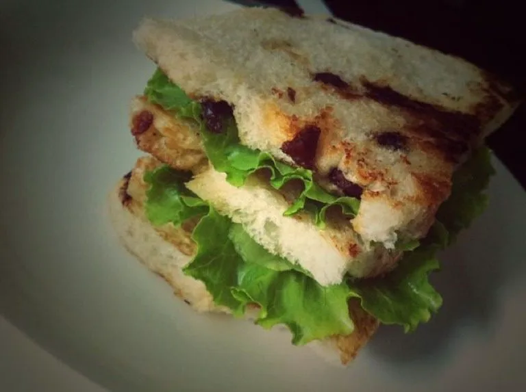 营养美容早餐 金枪鱼三明治